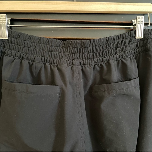 Athleta Black Chelsea Cargo Lined Pant Size 10 tall - Picture 7 of 10